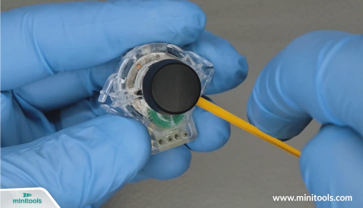 How to repair a speedometer needle with Minitools