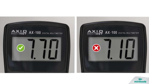 Comparison of Mercedes C-Class and G-Class instrument panels voltage values