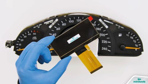 New Minitools SEPDISP06 replacement display for Mercedes C-Class W203 and G-Class W463 instrument clusters